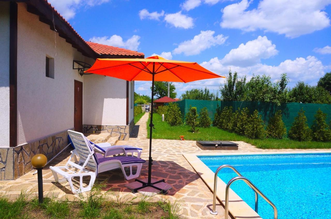 Вила Едем - Villa Edem - Beach Bolata Area Булґарево Екстер'єр фото