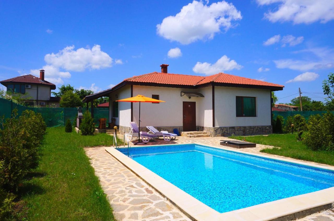 Вила Едем - Villa Edem - Beach Bolata Area Булґарево Екстер'єр фото