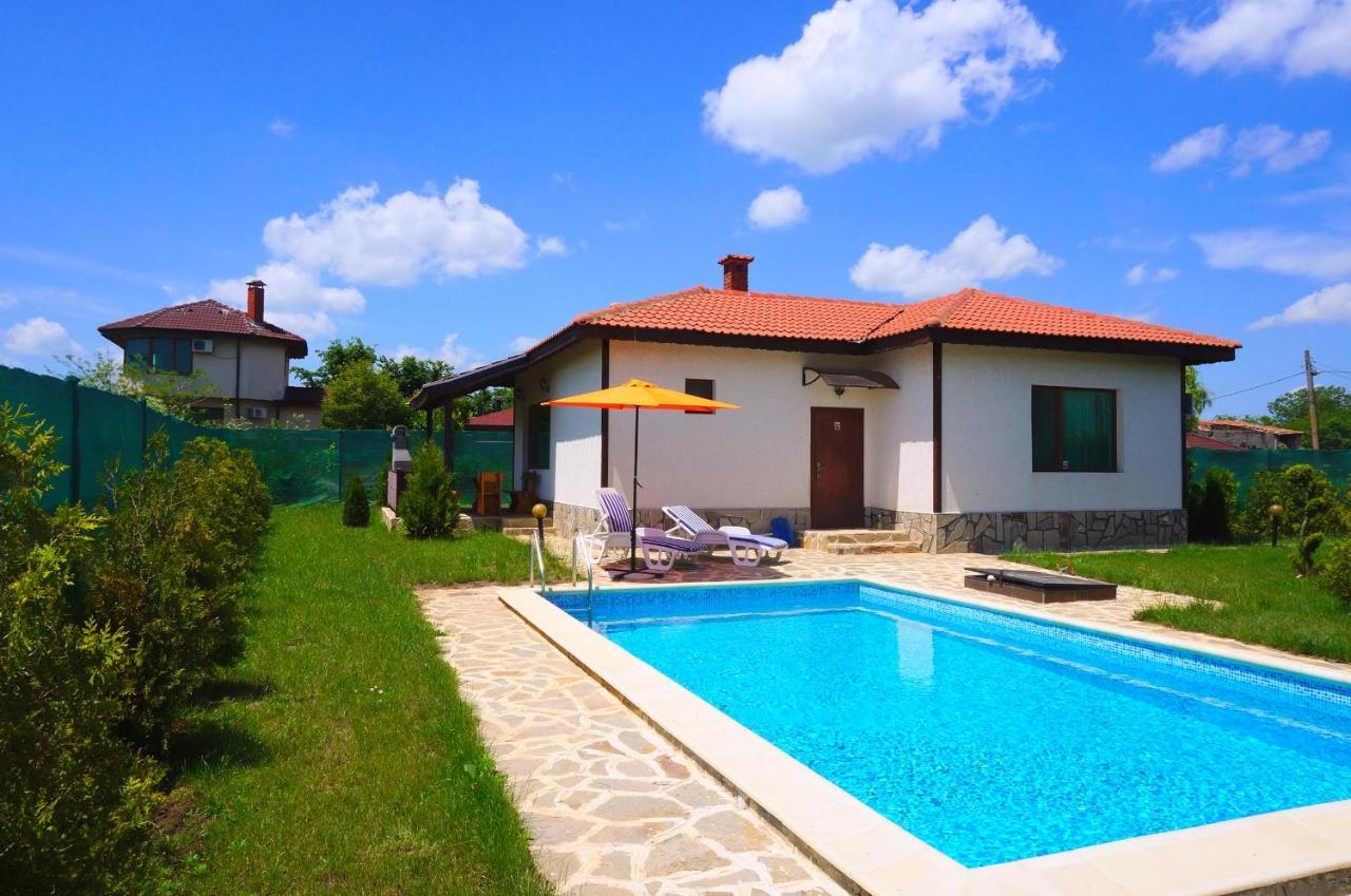 Вила Едем - Villa Edem - Beach Bolata Area Булґарево Екстер'єр фото