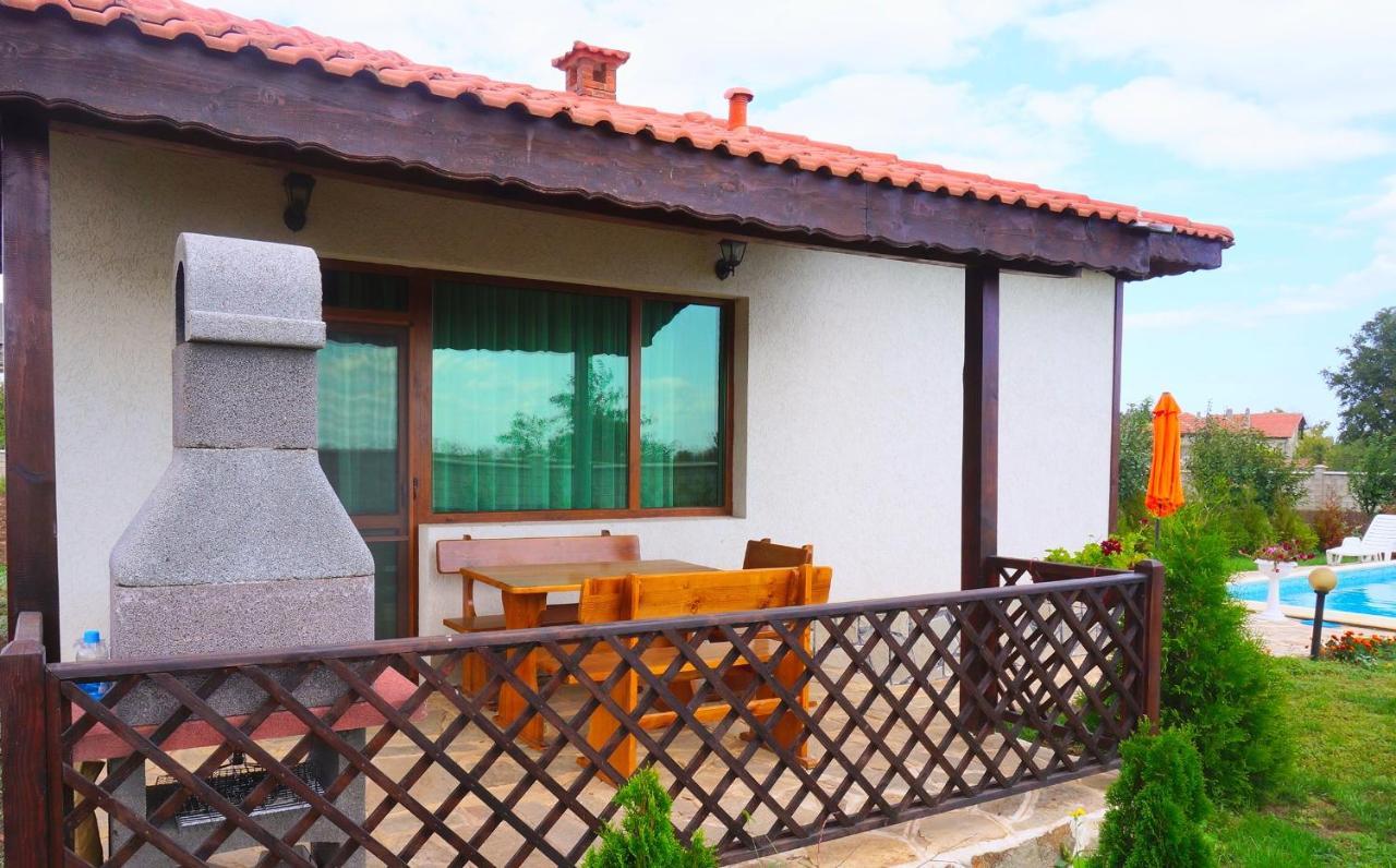Вила Едем - Villa Edem - Beach Bolata Area Булґарево Екстер'єр фото