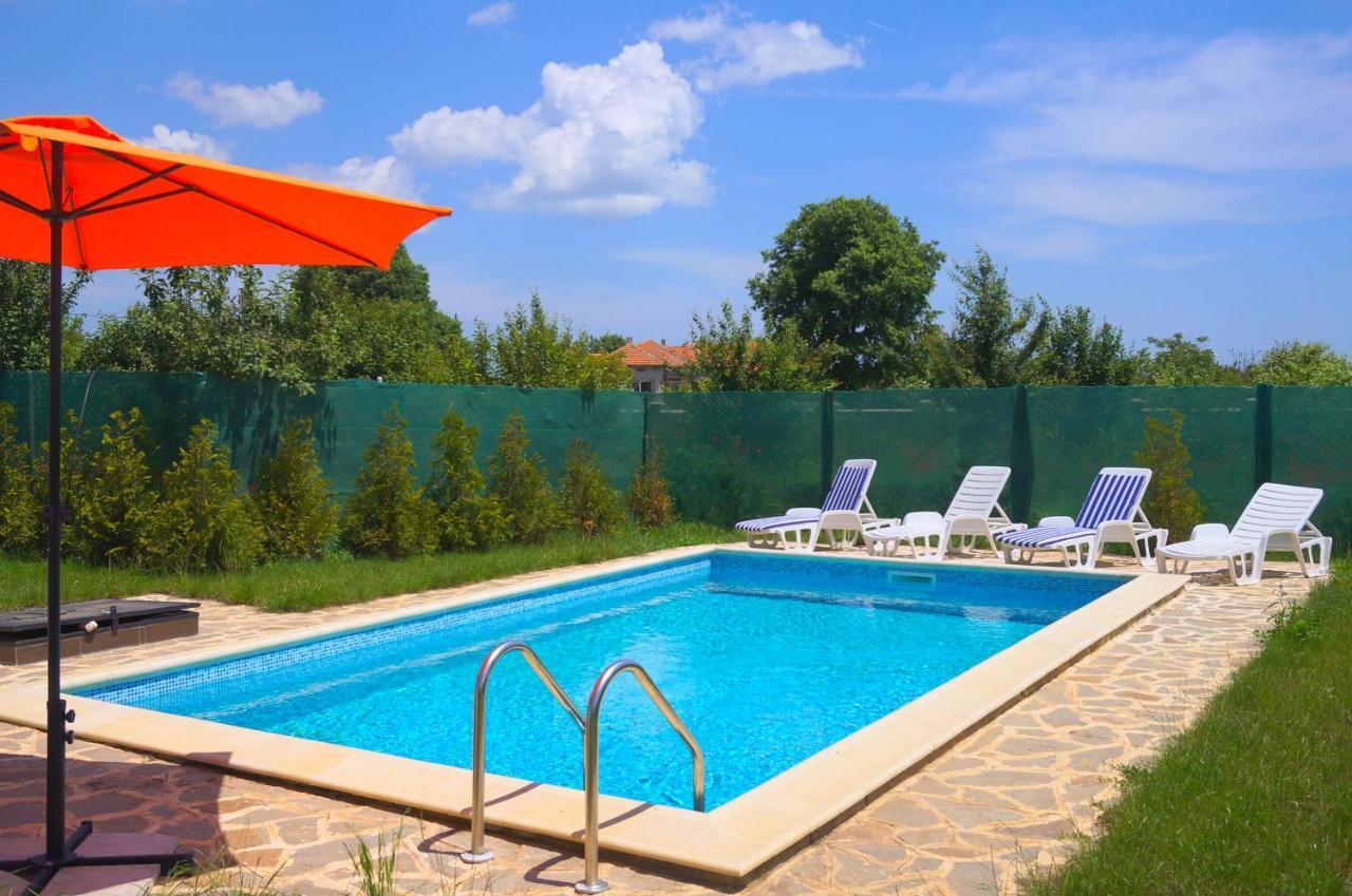 Вила Едем - Villa Edem - Beach Bolata Area Булґарево Екстер'єр фото