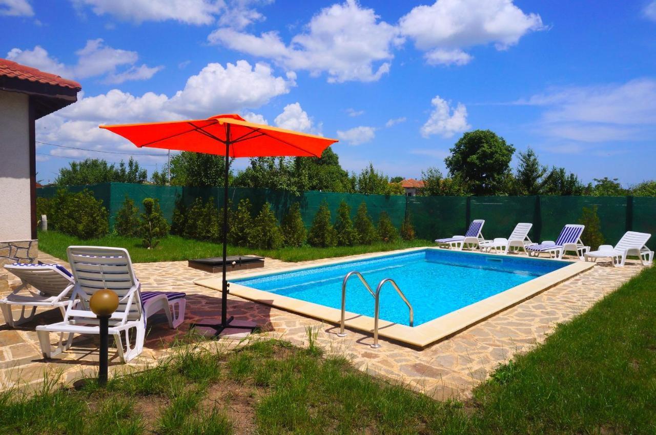 Вила Едем - Villa Edem - Beach Bolata Area Булґарево Екстер'єр фото