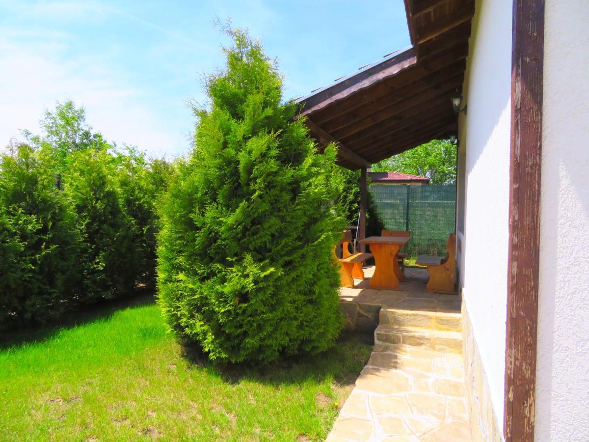 Вила Едем - Villa Edem - Beach Bolata Area Булґарево Екстер'єр фото