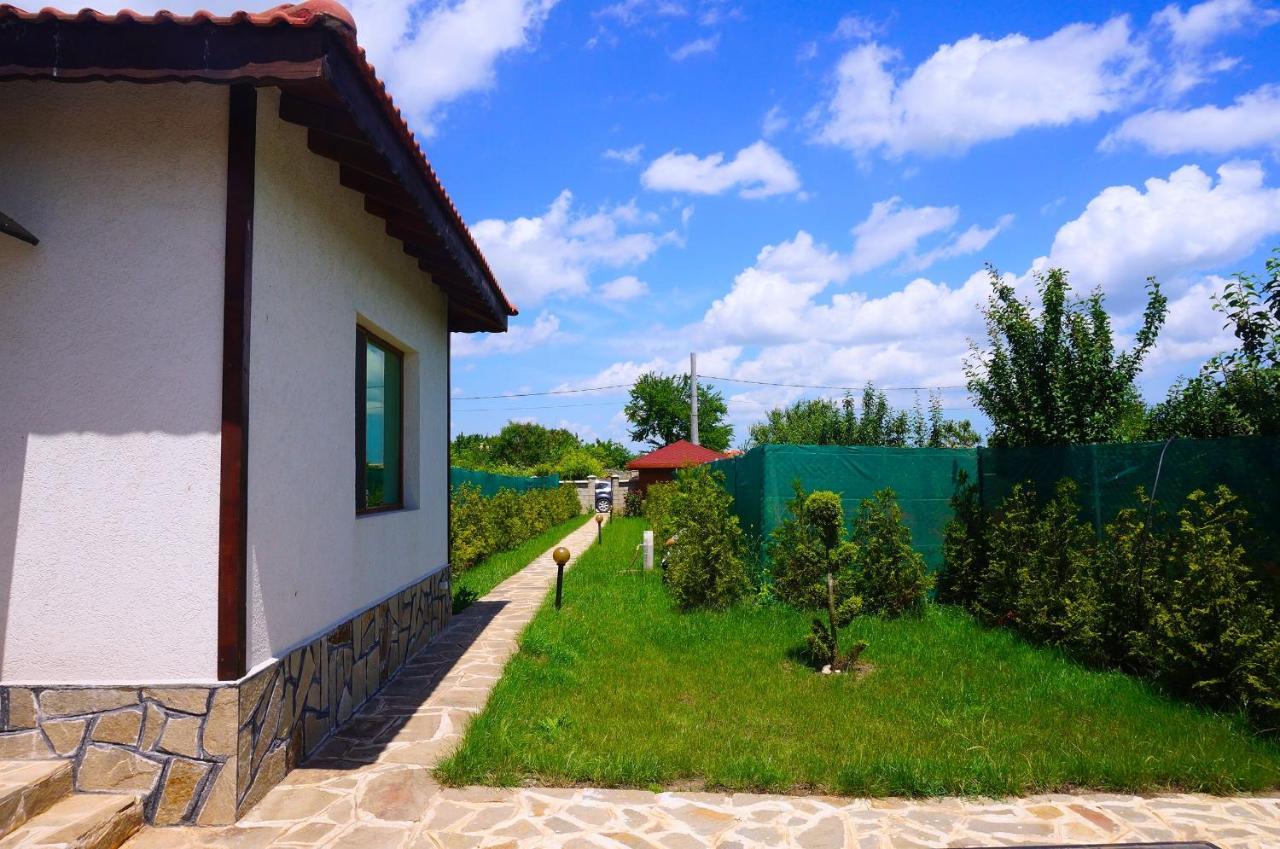Вила Едем - Villa Edem - Beach Bolata Area Булґарево Екстер'єр фото