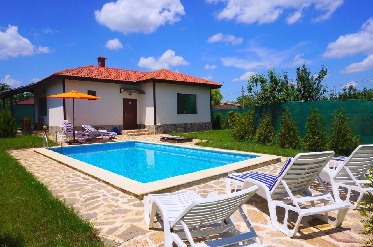 Вила Едем - Villa Edem - Beach Bolata Area Булґарево Екстер'єр фото