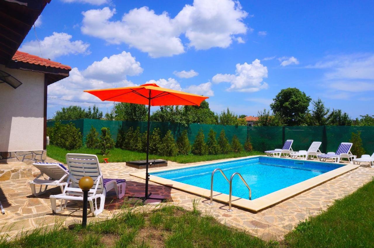 Вила Едем - Villa Edem - Beach Bolata Area Булґарево Екстер'єр фото
