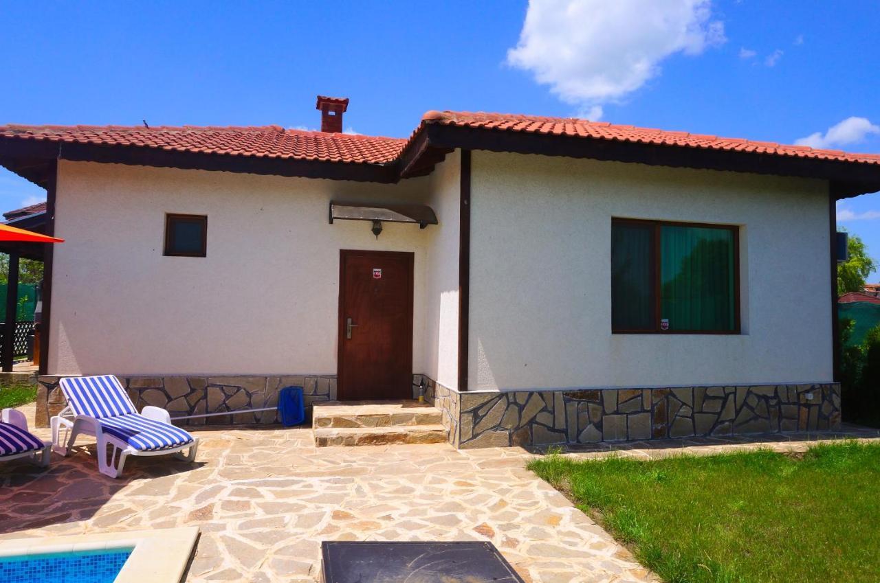 Вила Едем - Villa Edem - Beach Bolata Area Булґарево Екстер'єр фото