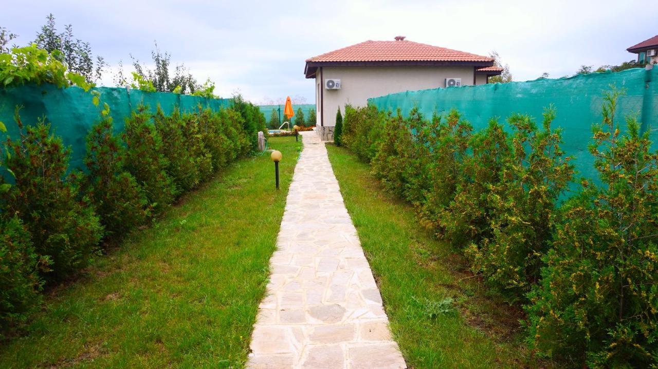 Вила Едем - Villa Edem - Beach Bolata Area Булґарево Екстер'єр фото