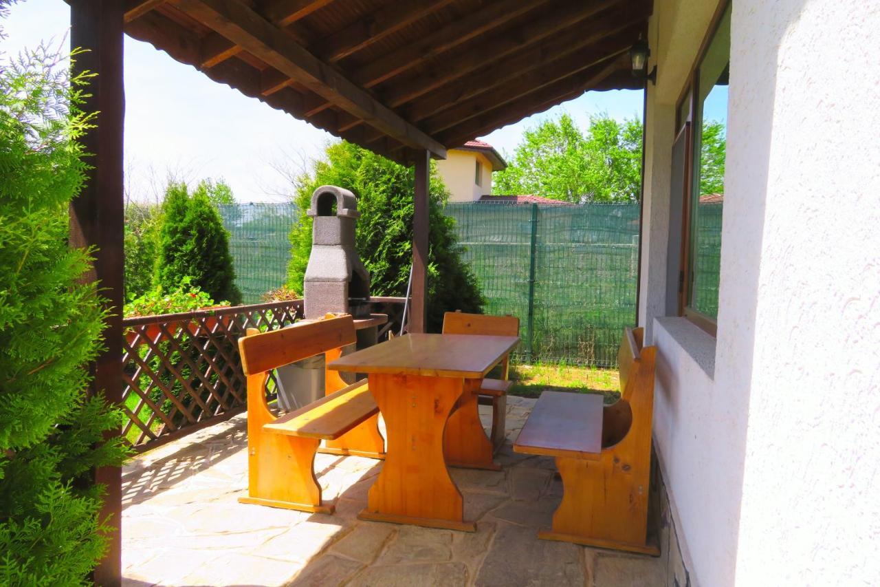 Вила Едем - Villa Edem - Beach Bolata Area Булґарево Екстер'єр фото